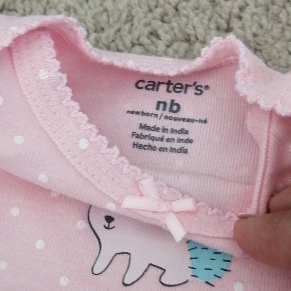 Carter's New Born Set - Picture 2 of 4